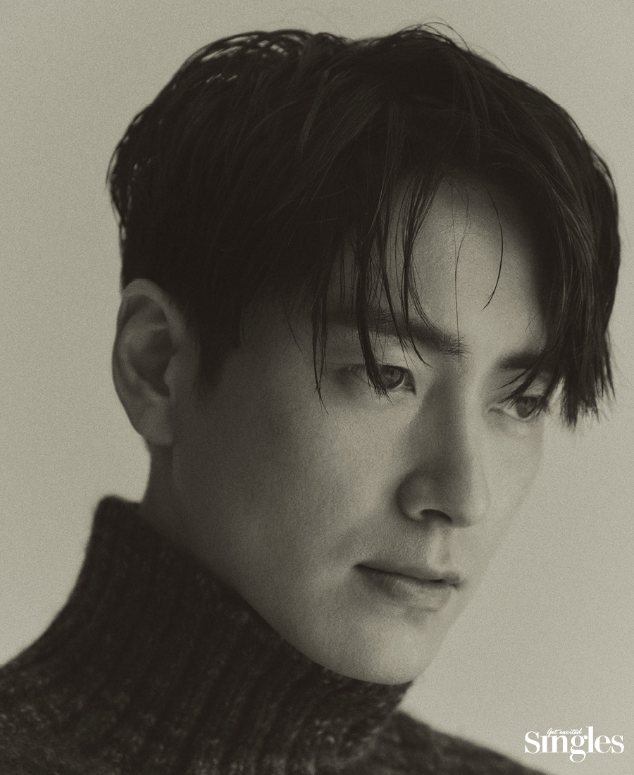 배우 이준혁 싱글즈 화보, 이준혁, 싱글즈 이준혁, 서동재, 좋거나 나쁜 동재, 이준혁 동재, 서동재, 비밀의 숲, 비밀의 숲2, 비숲